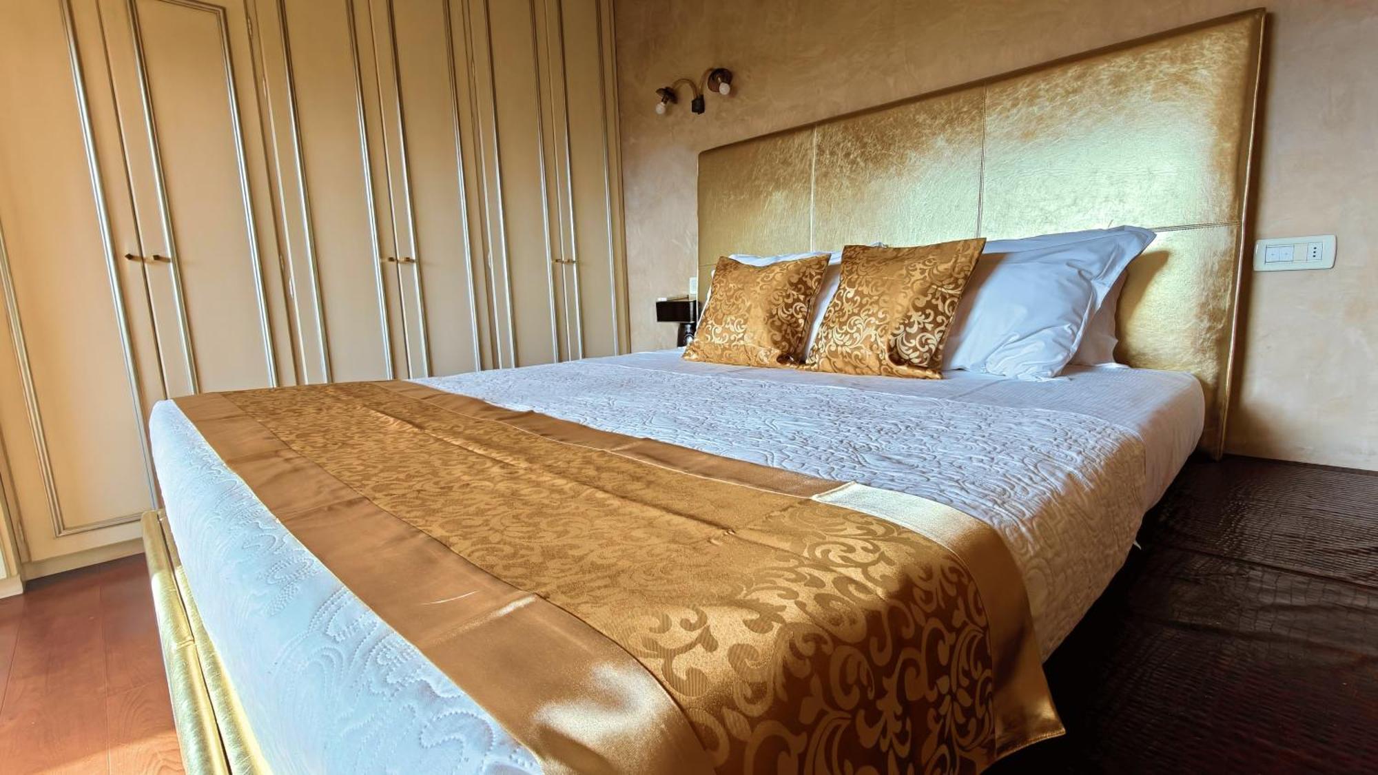 Opera Luxury Apartment Verona Ngoại thất bức ảnh